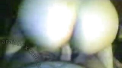 මට ඡායාරූප ගැනීමට සම්පූර්ණයෙන්ම නිරුවත්
